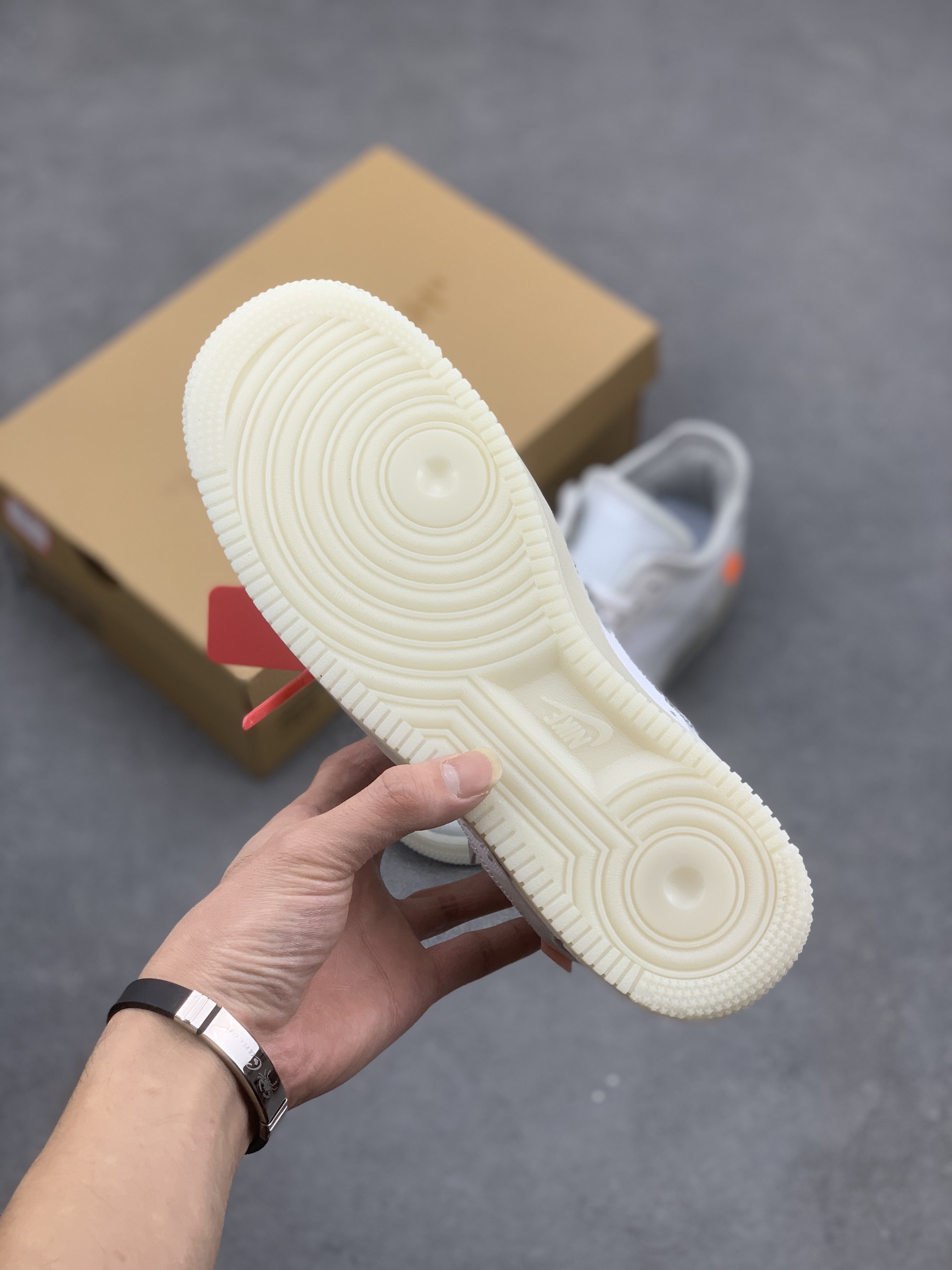 Nike x Off-White Air Force 1 Low White Collaboration Sneakers 7 i1667599958 156 5