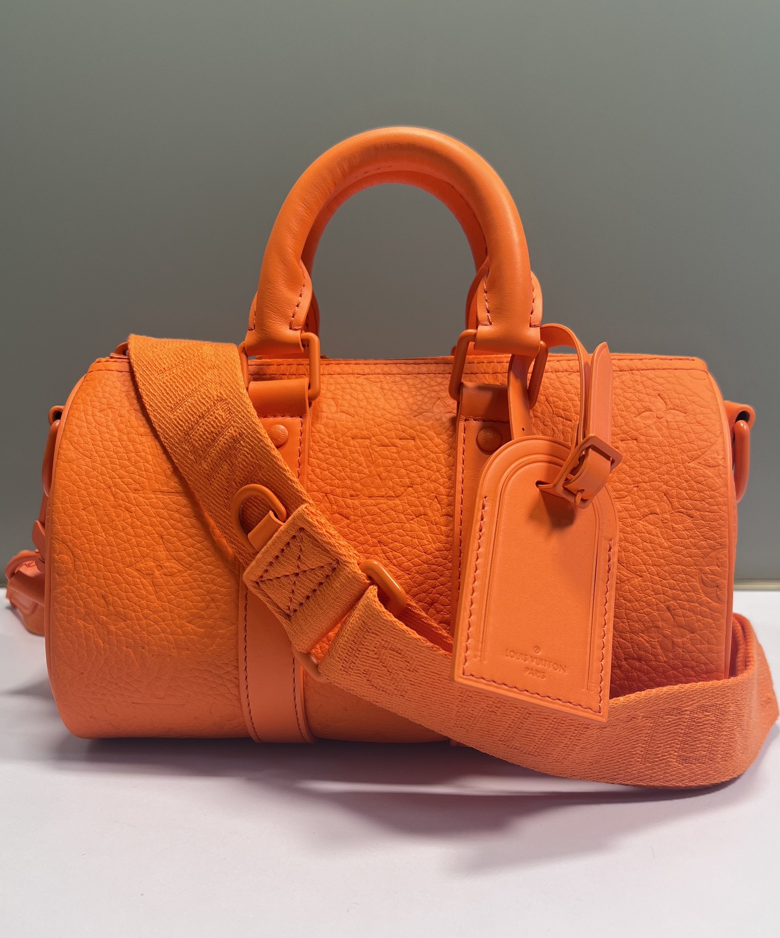 Louis Vuitton LV Keepall Handbags Travel Bags Orange Cowhide M20930