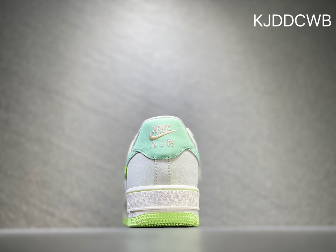 Nike Air Force 1  FB1839-555