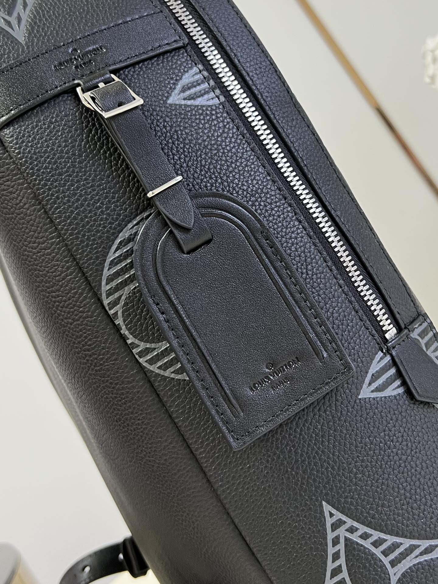 路易威登 Louis Vuitton 高定典藏名品高定成衣时装外套连衣裙衬衫T恤 #531B0D6C 4