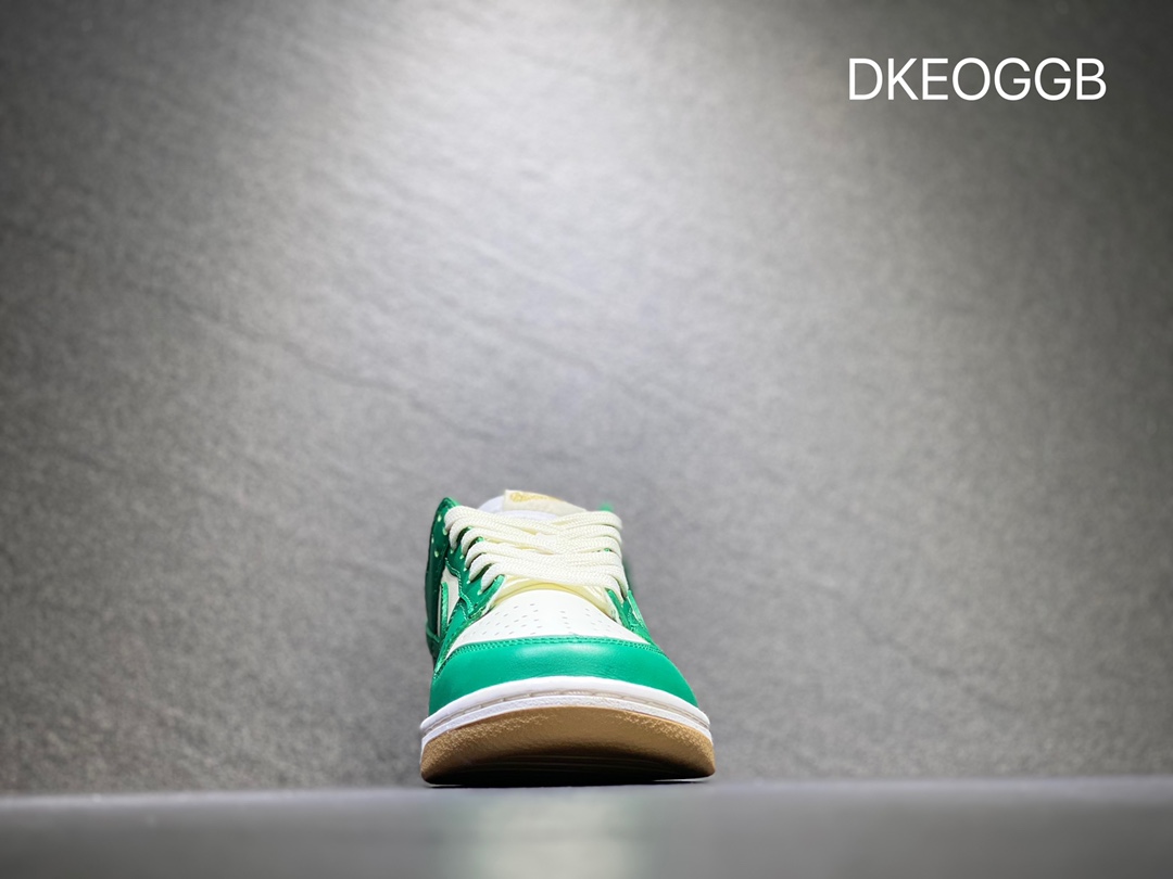 Nike SB dunk Low 低帮休闲运动滑板板鞋  FB7173-131