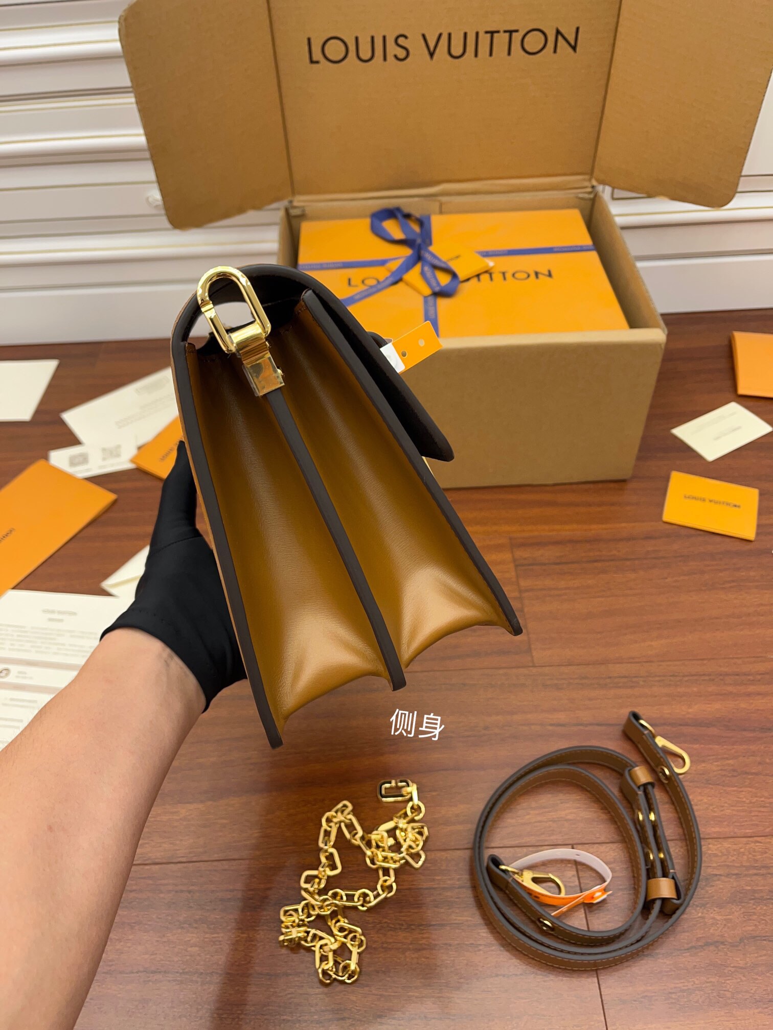 Louis Vuitton 新版达芙妮独家首发型号：M45958 加强版品质提升