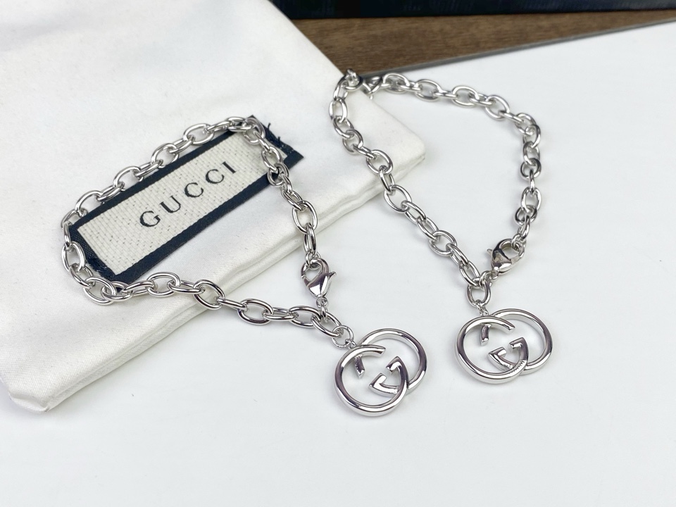 Gucci GUCCi双G手链 ～ 个性美