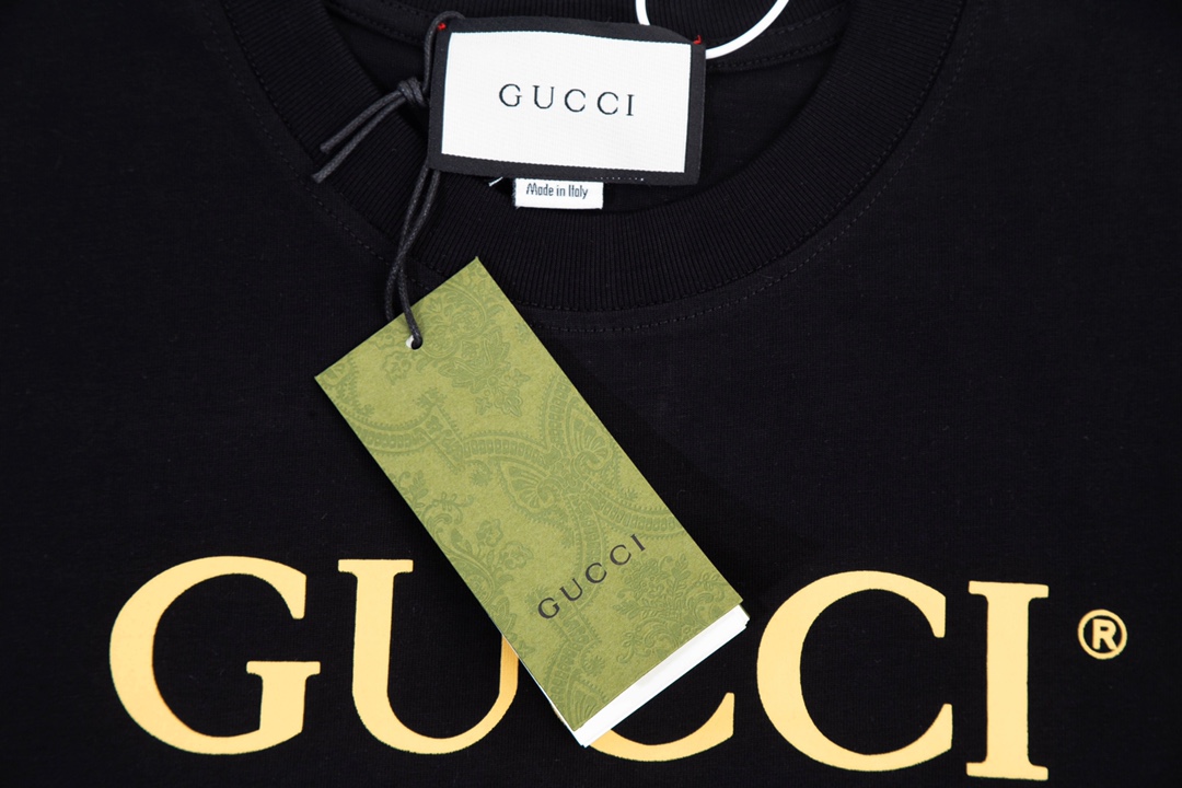 Gucci 古驰 金典款Gucci标识印花短袖