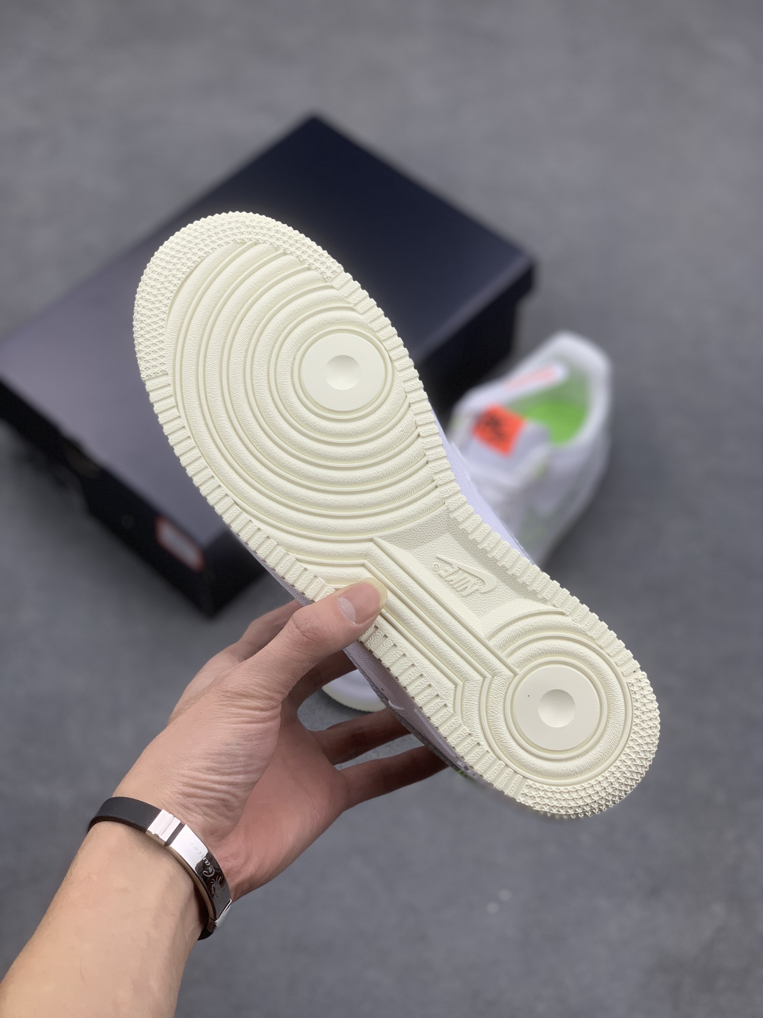 Nike Air Force 1 '07 Low "Just Do It" White/Grey/Green FB1853-111 7 i1667672280 3926 5