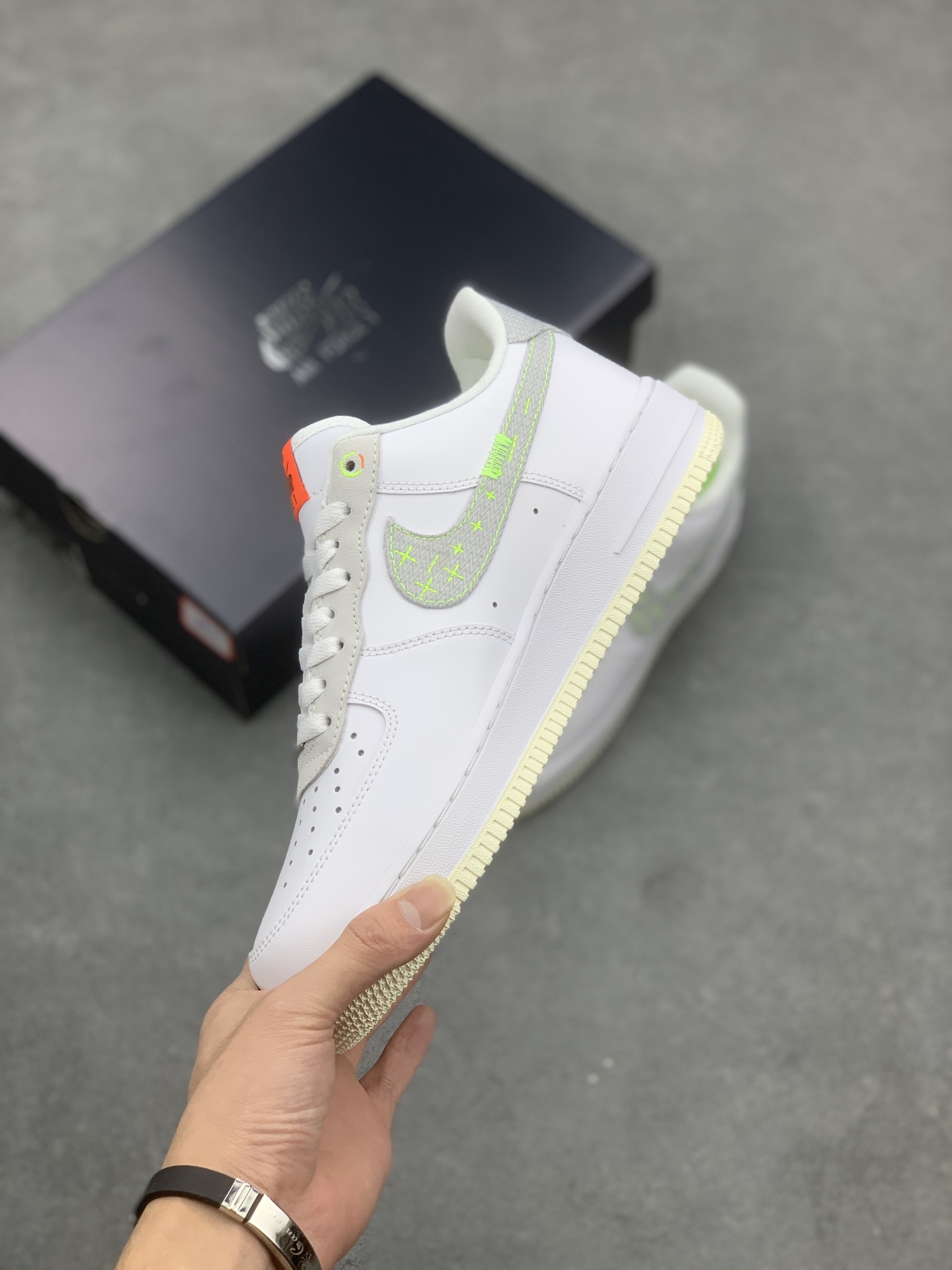 Nike Air Force 1 '07 Low "Just Do It" White/Grey/Green FB1853-111 4 i1667672280 4128 2
