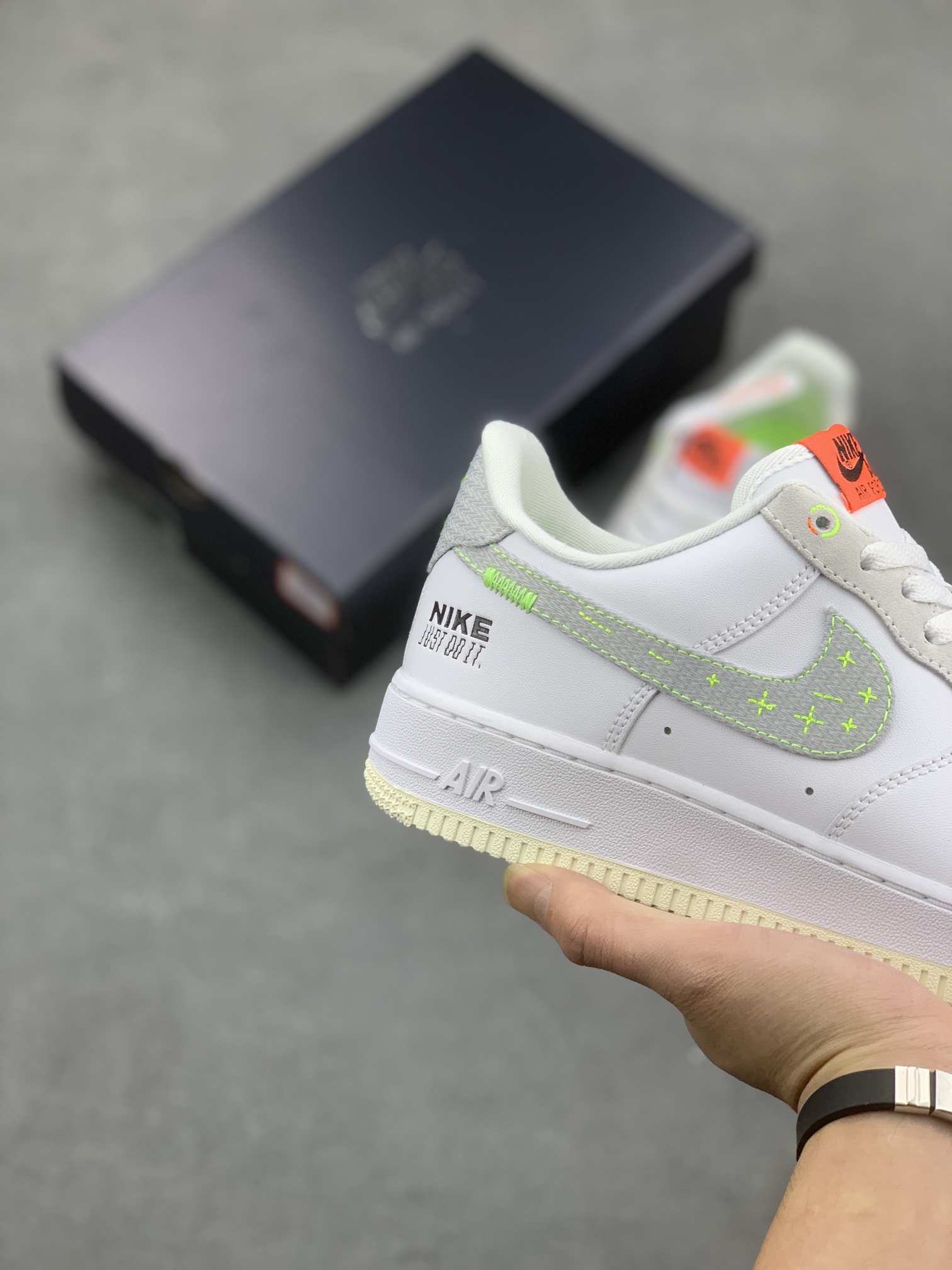 Nike Air Force 1 '07 Low "Just Do It" White/Grey/Green FB1853-111 6 i1667672280 6218 4