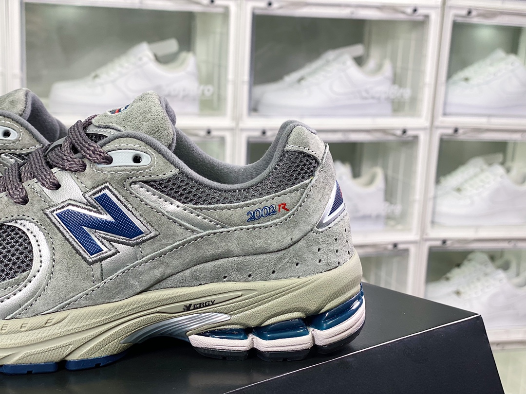 NB ML2002 Series Retro Daddy Style Casual Sports Jogging Shoes ”Suede Origin Dark Gray Dark Blue” ML2002RA