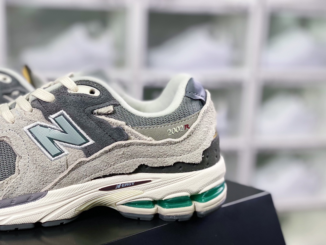 NB ML2002 Series Retro Dad Style Casual Sports Jogging Shoes ”Cloud Rain Gray Broken Step” M2002RDA