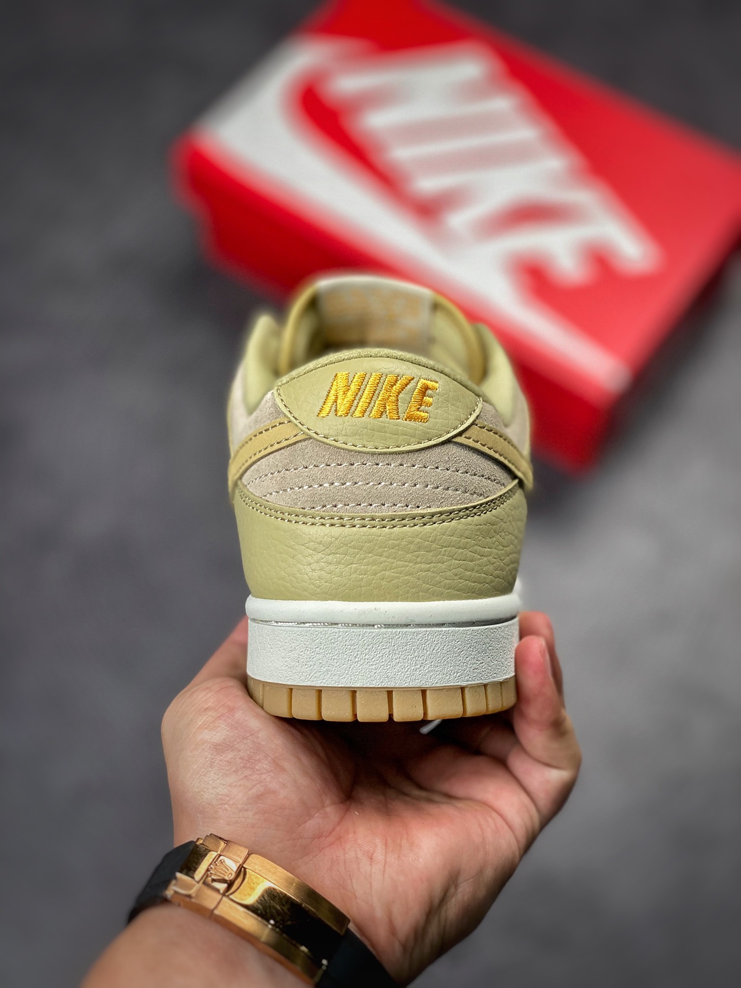 Nike SB Dunk Low “Tan Suede” 沙漠色 DZ4513-200 Nike SB Dunk Low “Tan Suede” 沙漠色 DZ4513-200
