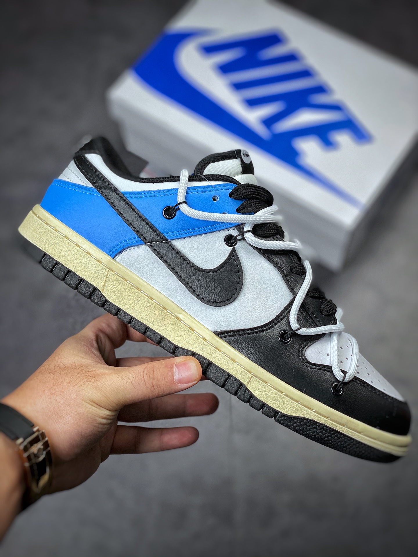 Nike SB Dunk Low 黑蓝白 DD1391-100 Nike SB Dunk Low 黑蓝白 DD1391-100