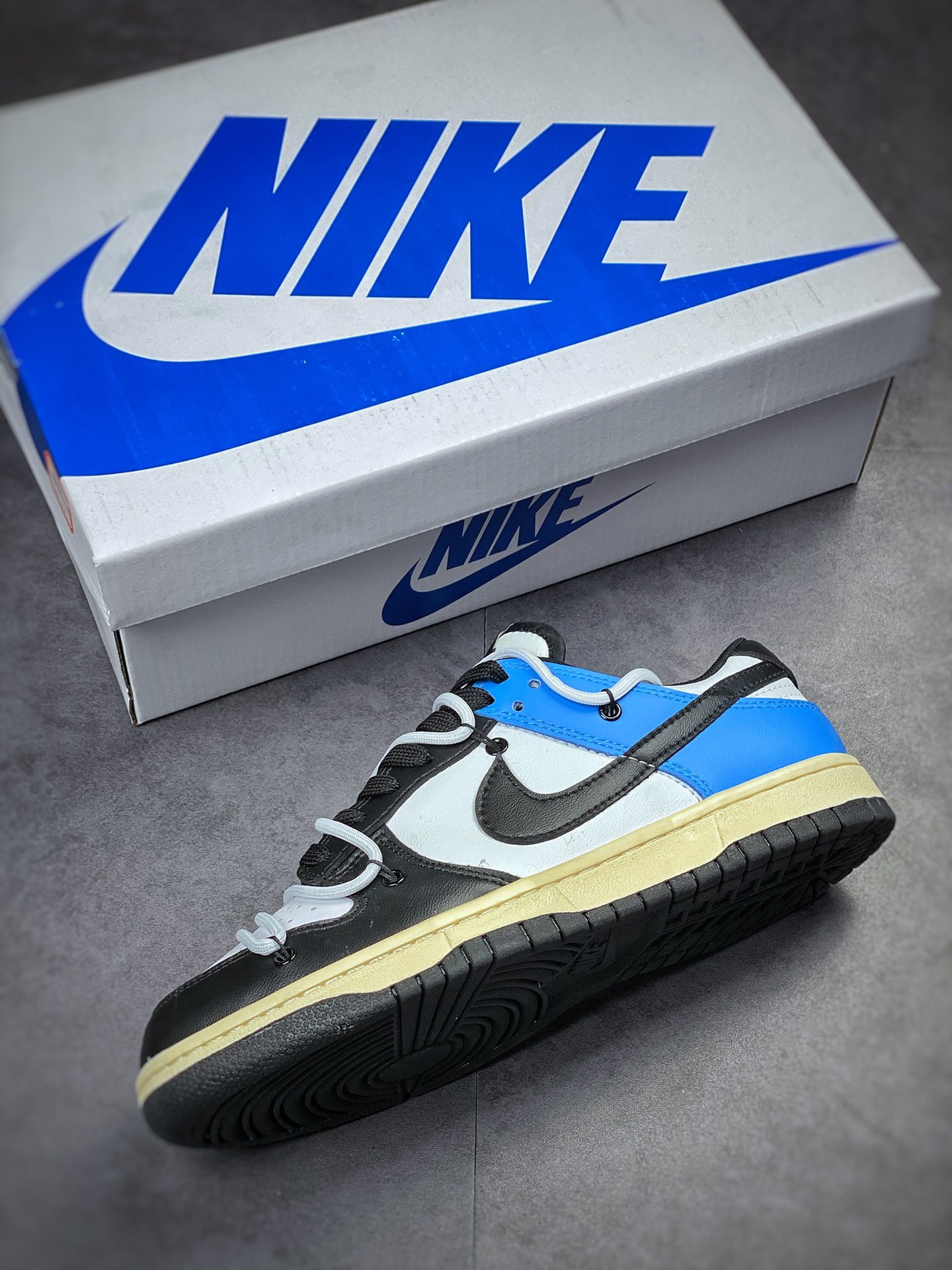 Nike SB Dunk Low 黑蓝白 DD1391-100 Nike SB Dunk Low 黑蓝白 DD1391-100