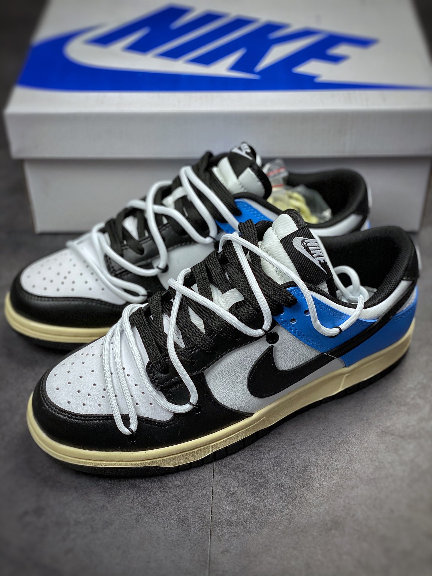 Nike SB Dunk Low 黑蓝白 DD1391-100 Nike SB Dunk Low 黑蓝白 DD1391-100