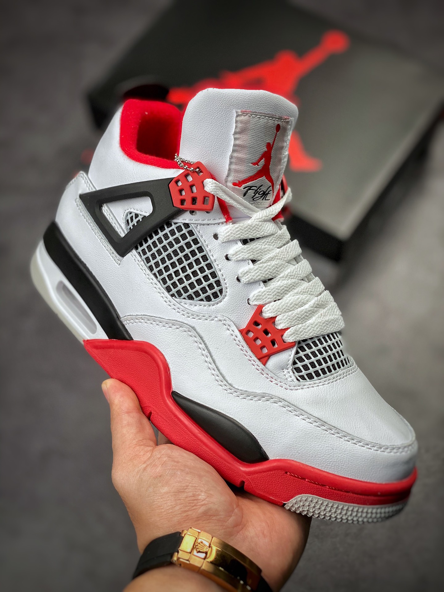 Air Jordan 4 Retro 火焰红 DC7770-160