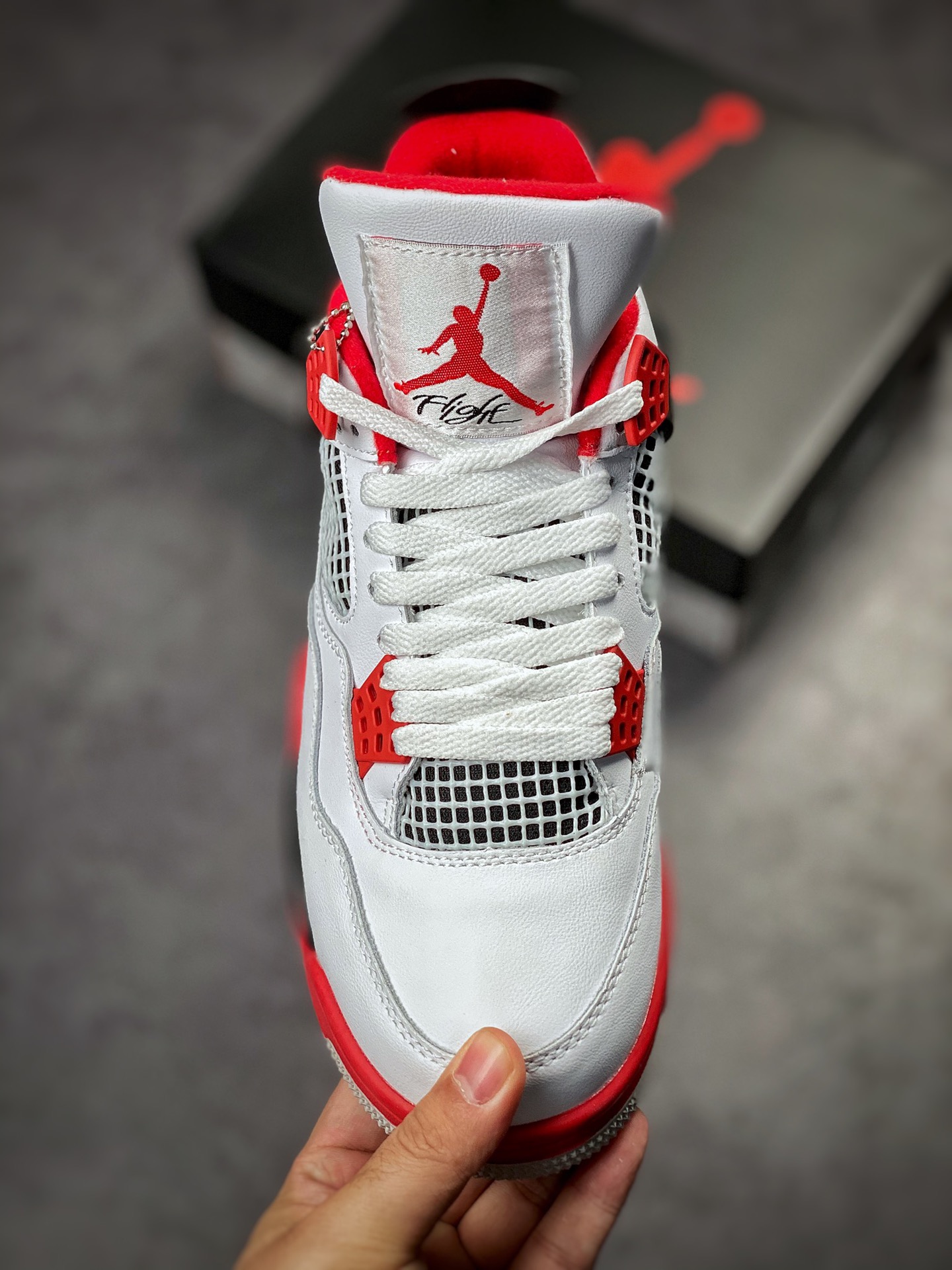 Air Jordan 4 Retro 火焰红 DC7770-160