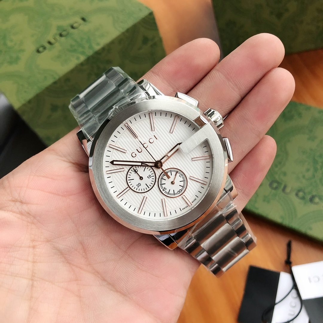 Часы Gucci