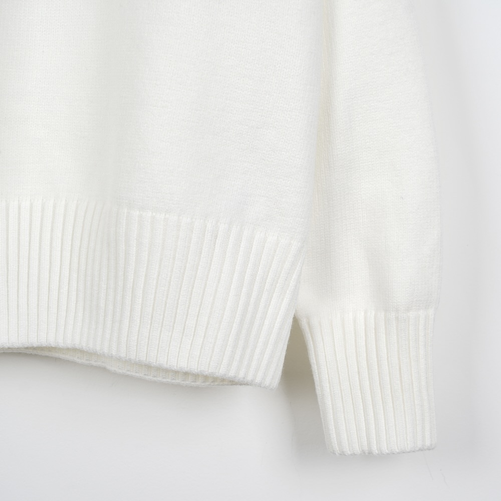 High-quality Women’s Clothing: Wool Tiara Shirt with Classic Heart Design - 图片 5