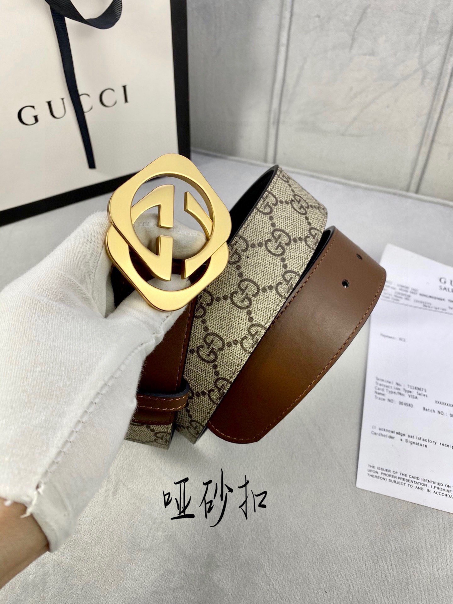 宽度4.0cm gucci 这款腰带在早秋系列中惊艳亮相