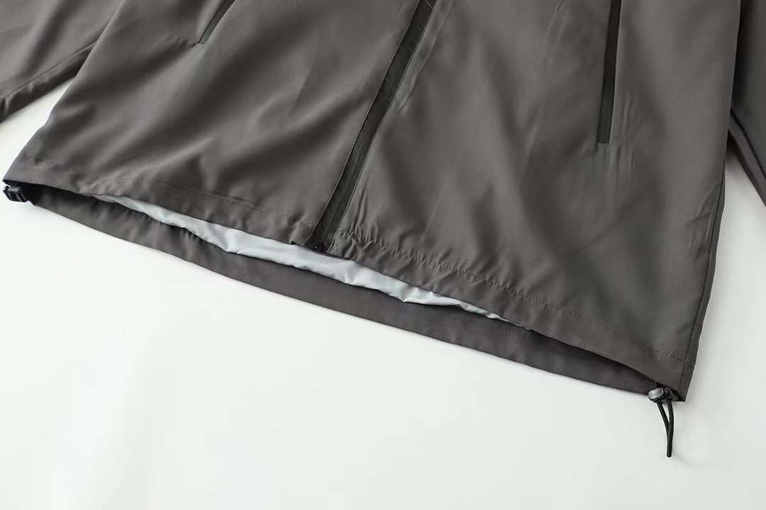 320 ARC'TERYX/始祖鸟 最近爆火的户外品牌