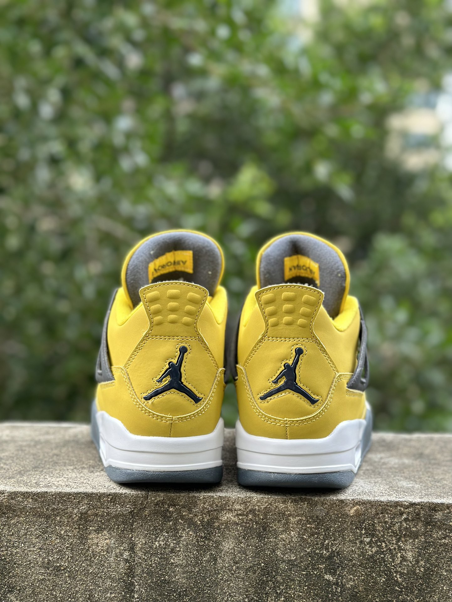 ️AirJordanAJ4Retro