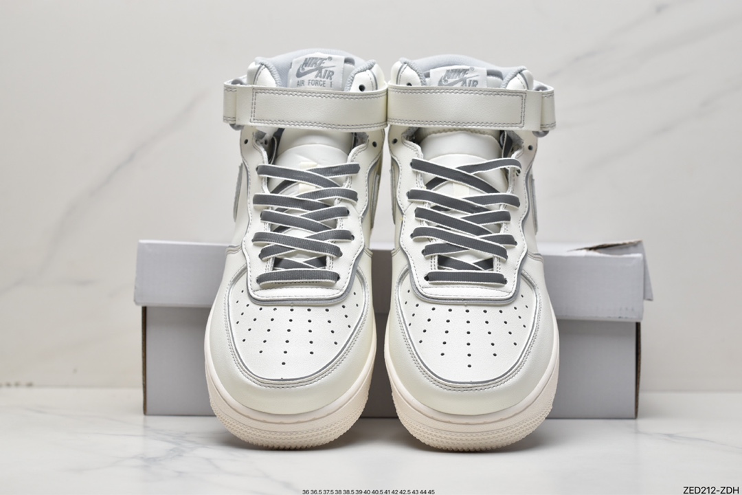 260 Air Force 1 '07 Mid 米白夜魔侠 AQ1218-118