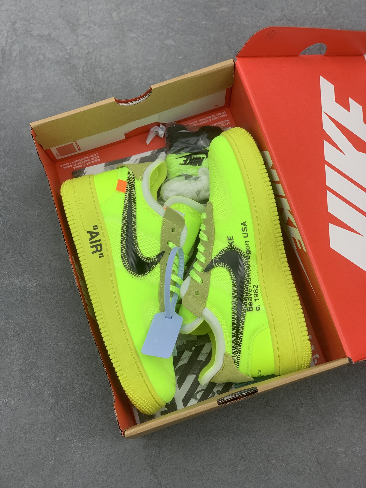 Off-White x Air Force 1 '07 Low 'Volt' AO4606-700 Sneakers 10 i1667768571 2568 8