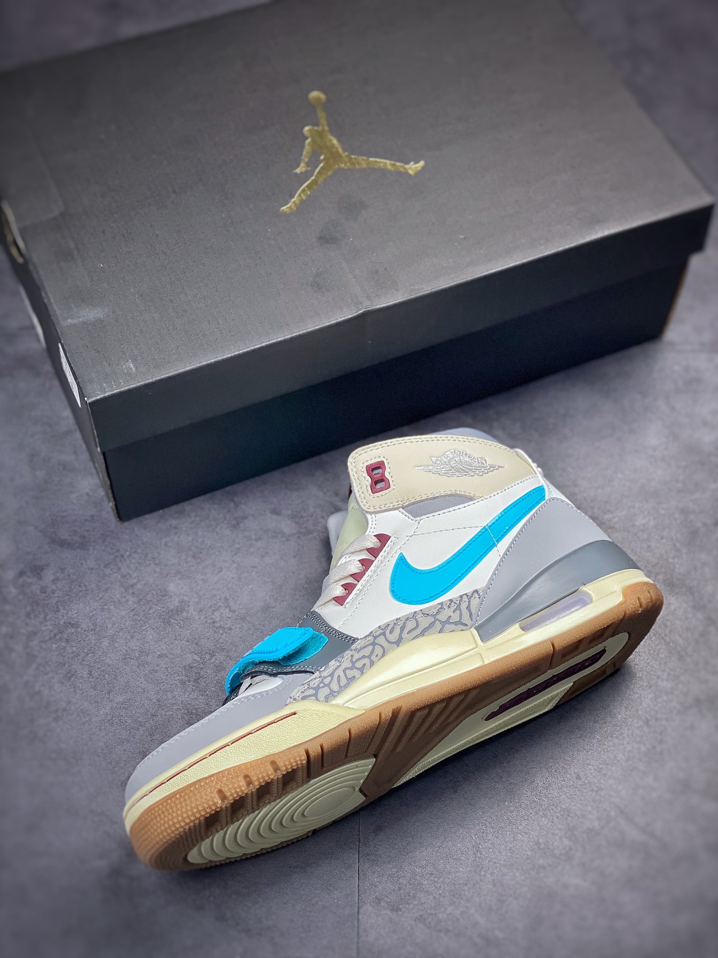 260 Air Jordan Legacy 312 高帮篮球鞋 白灰蓝FB1875-141