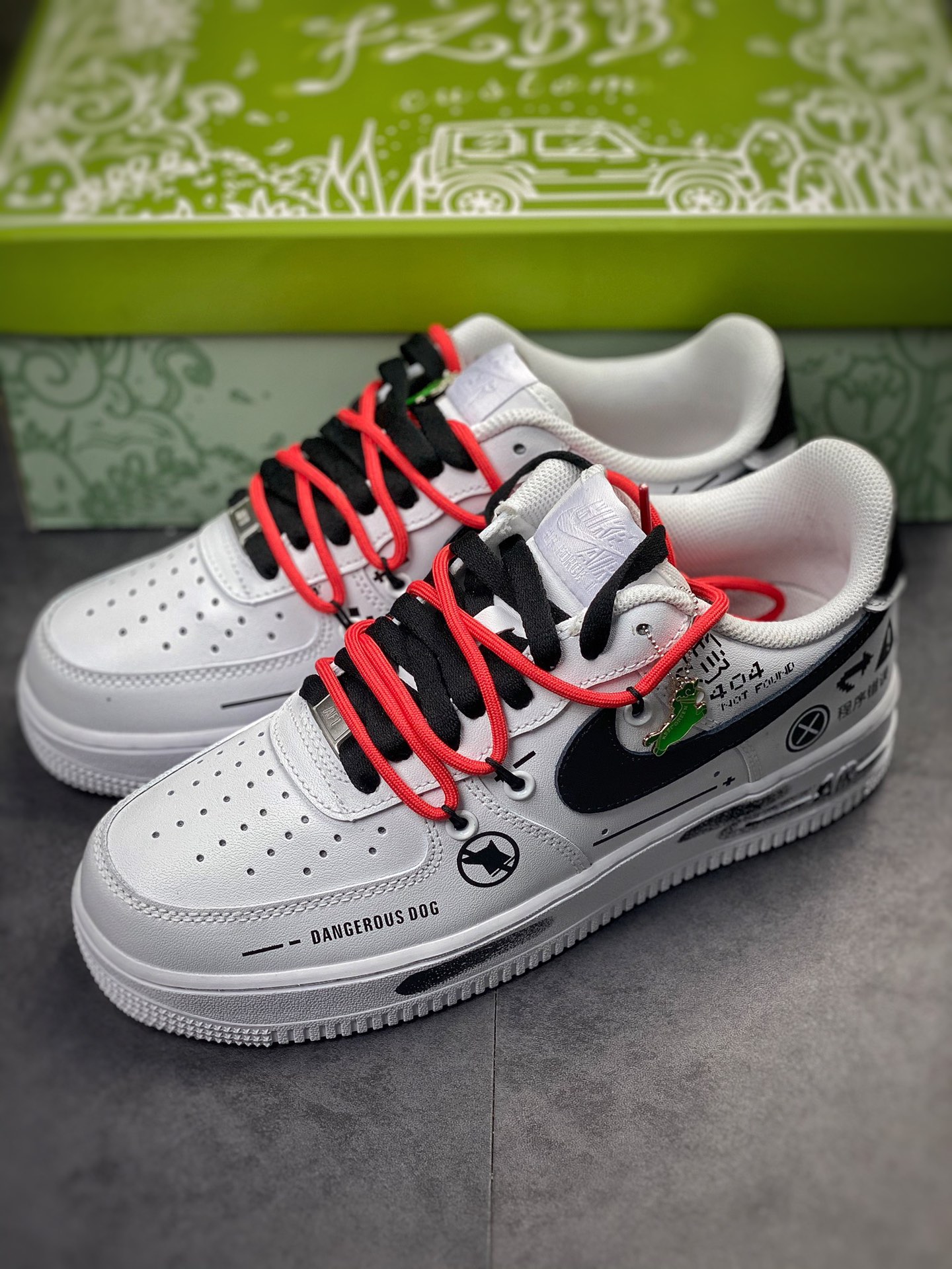 250 Nike Air Force 1 Low 07 黑白涂鸦绑带 CW2288-111