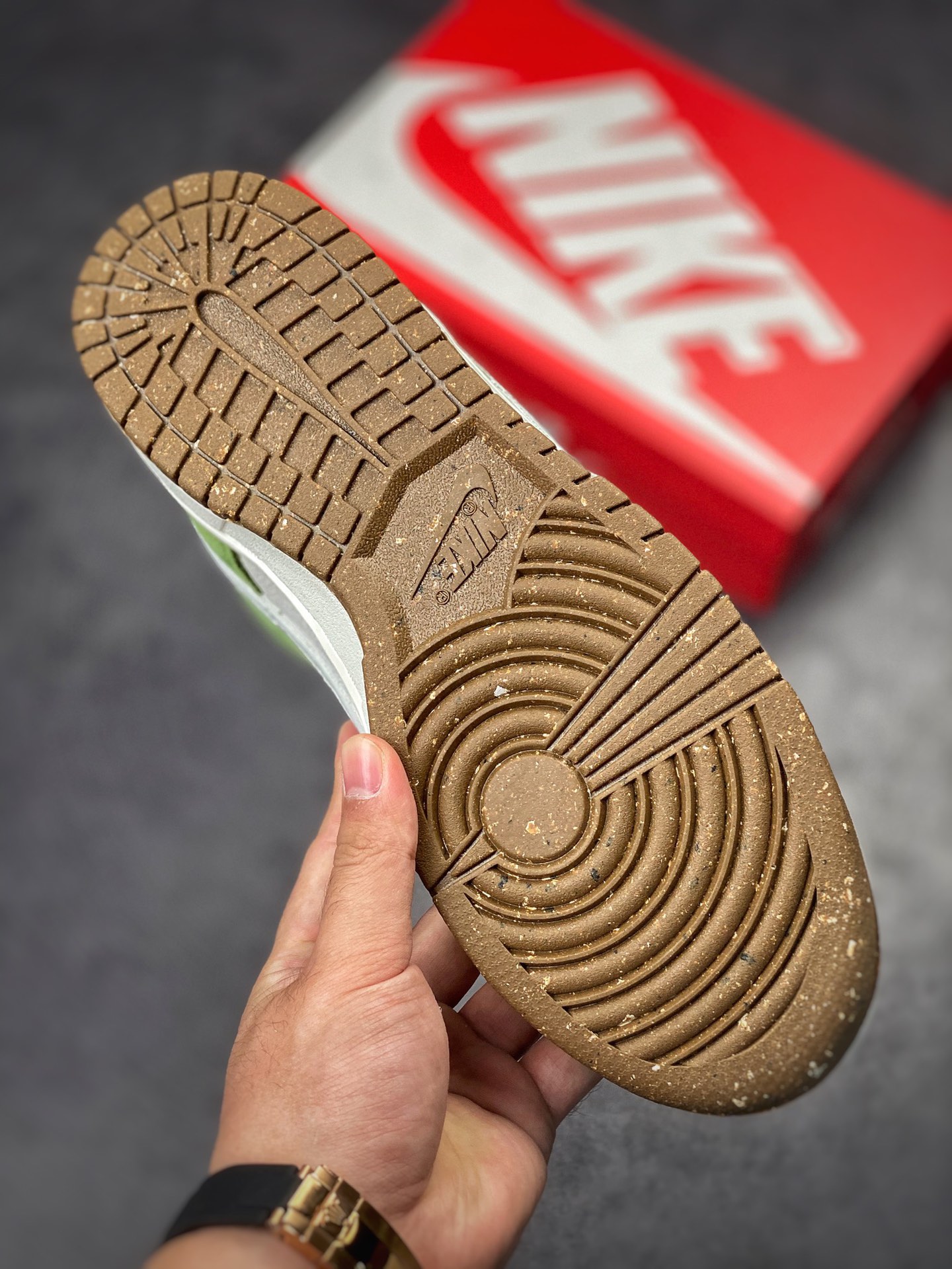 240 Nike SB Dunk Low 解构 牛油果奶昔DO9457-100