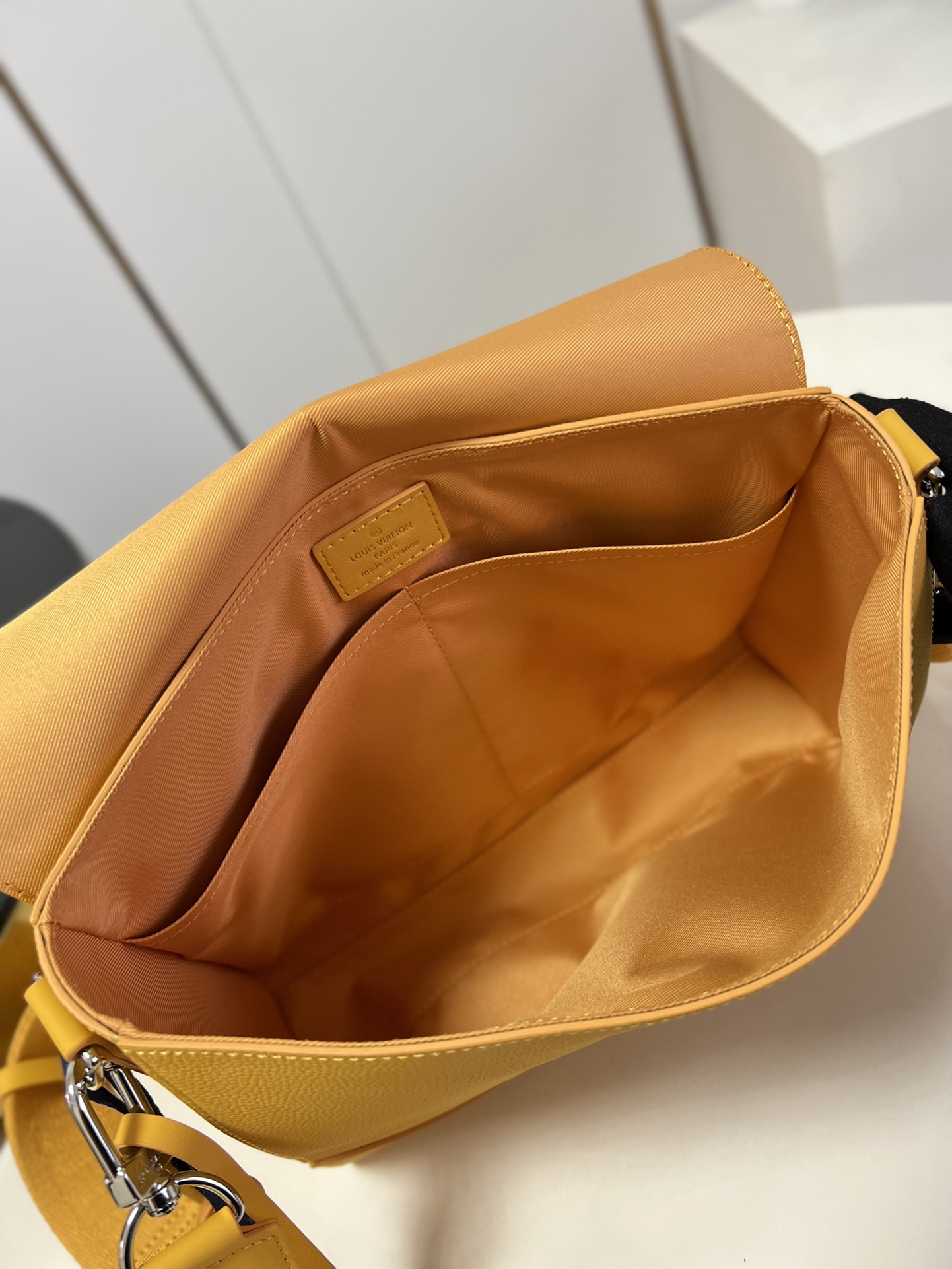 Louis Vuitton Luxury Handbag Collection 8