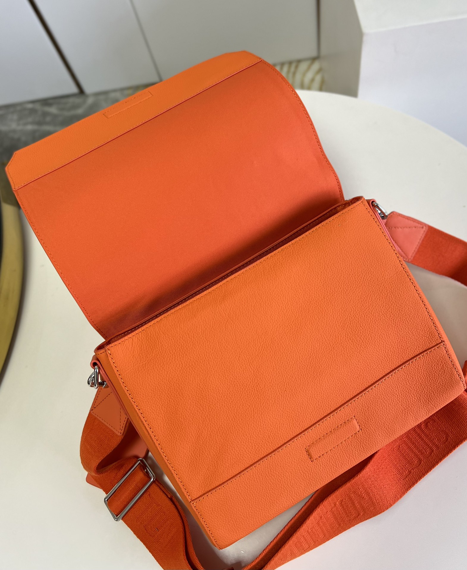 Louis Vuitton Luxury Handbag Collection 7
