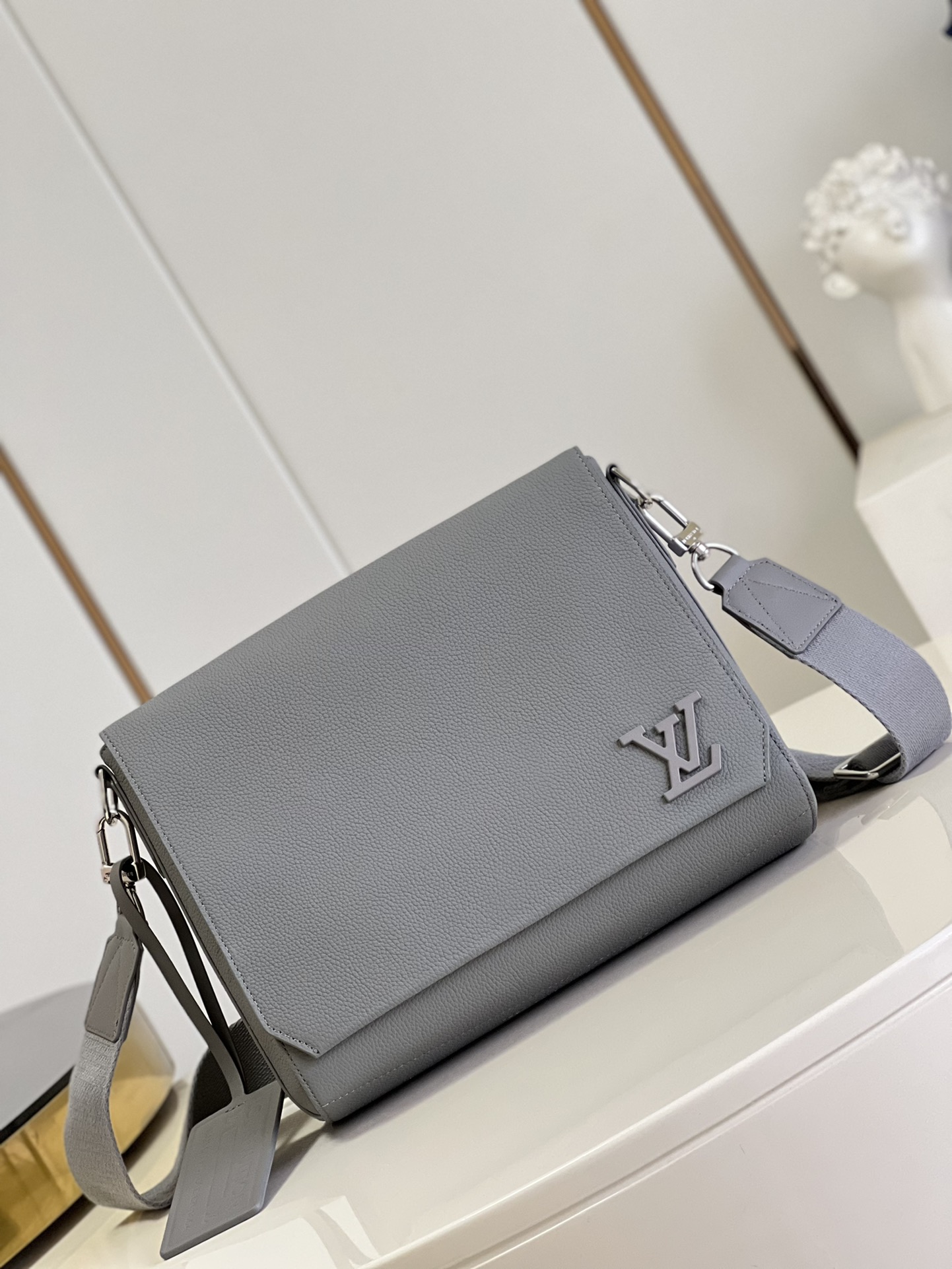 Louis Vuitton Luxury Handbag Collection 2