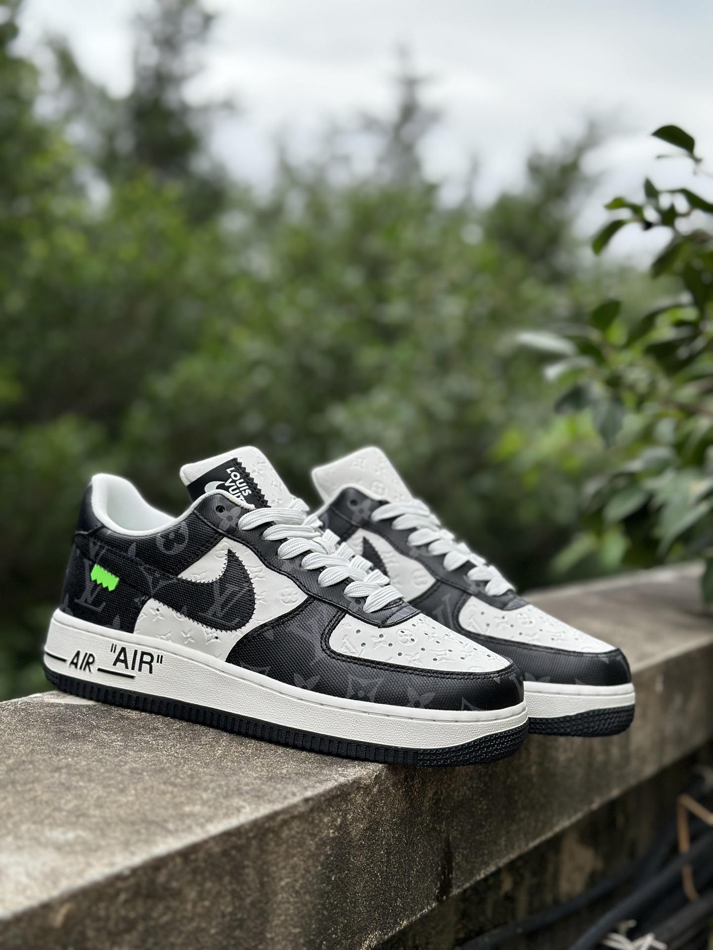 联名款福利特价大码供应LouisVuittonxNikeAirForce1Low低帮系带板鞋白红蓝LV联