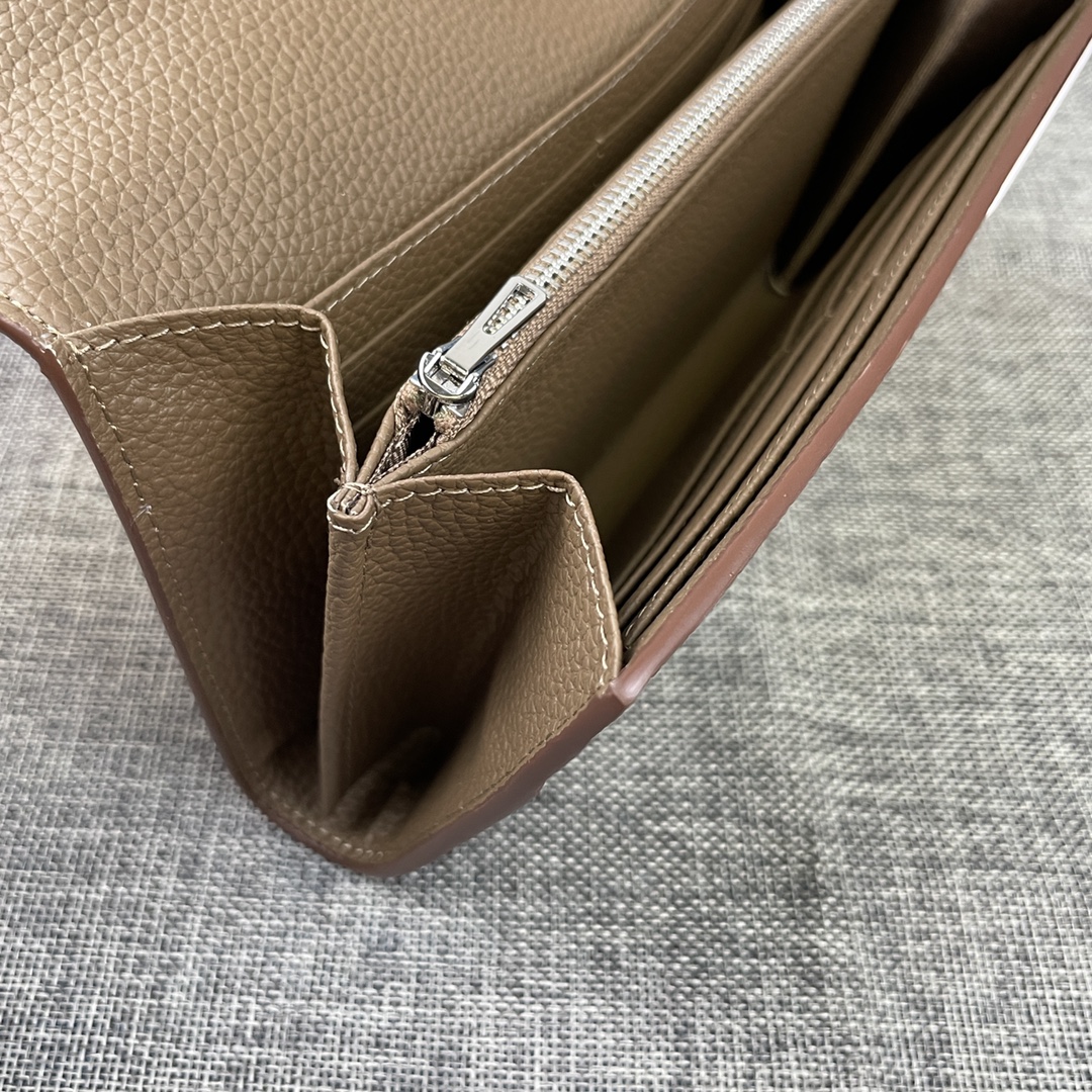 Hermes Constance P 爱马仕型号:539银扣togo皮 size:22*11cm 🇫🇷海外🇫🇷进口To Hermes Constance P 爱马仕型号:539银扣togo皮 size:22*11cm 🇫🇷海外🇫🇷进口To
