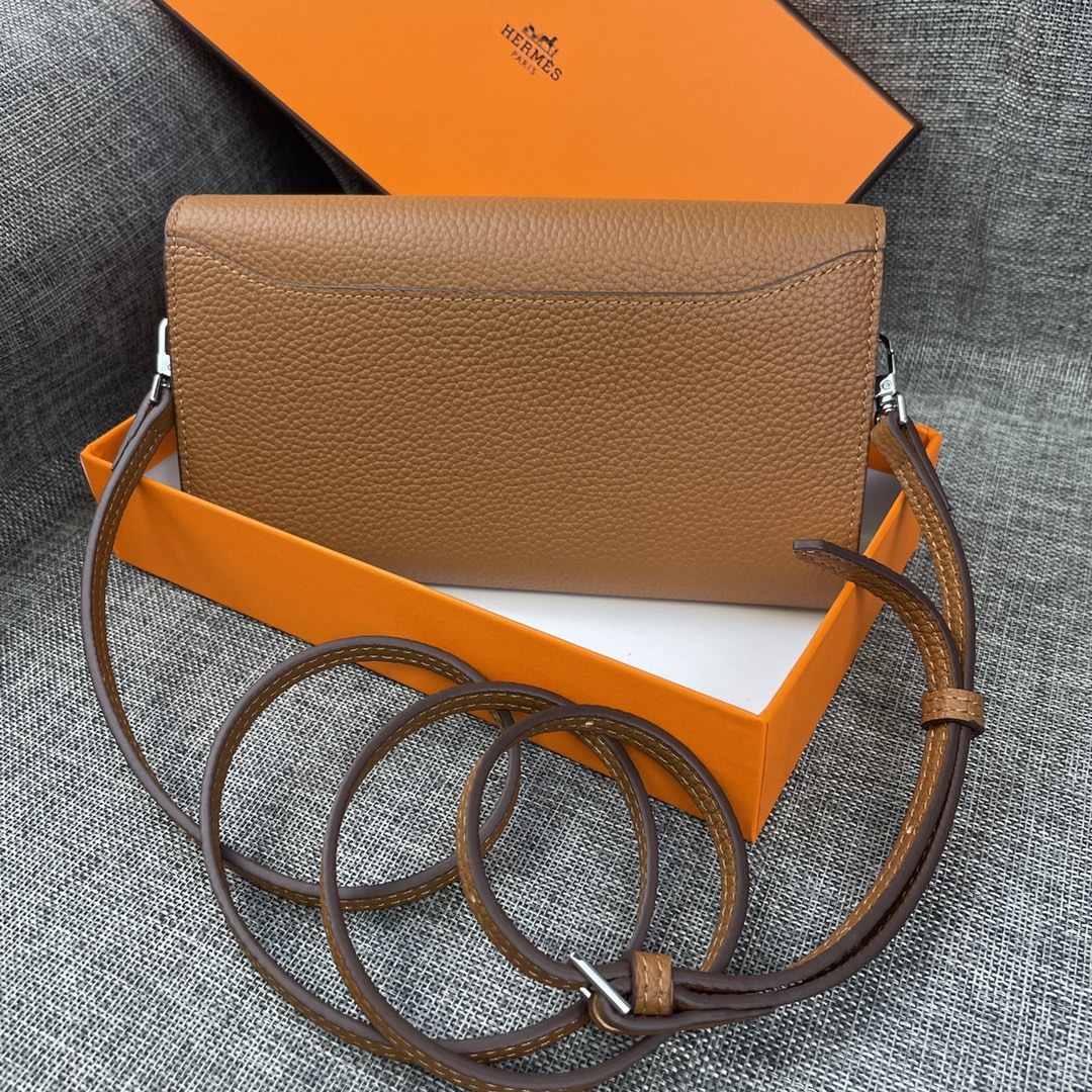 Hermes Constance P 爱马仕型号:9852银带togo皮 size:22*11cm 🇫🇷海外🇫🇷进口T Hermes Constance P 爱马仕型号:9852银带togo皮 size:22*11cm 🇫🇷海外🇫🇷进口T
