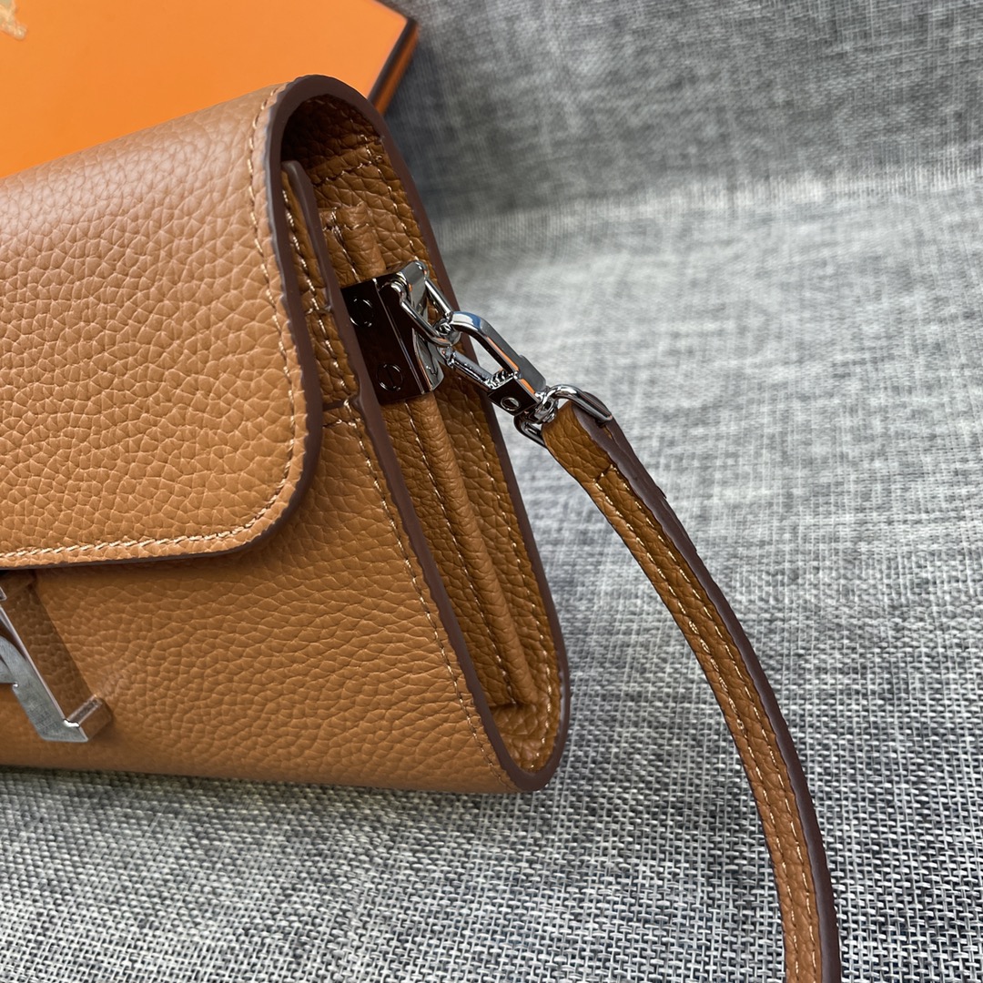 Hermes Constance P 爱马仕型号:9852银带togo皮 size:22*11cm 🇫🇷海外🇫🇷进口T Hermes Constance P 爱马仕型号:9852银带togo皮 size:22*11cm 🇫🇷海外🇫🇷进口T