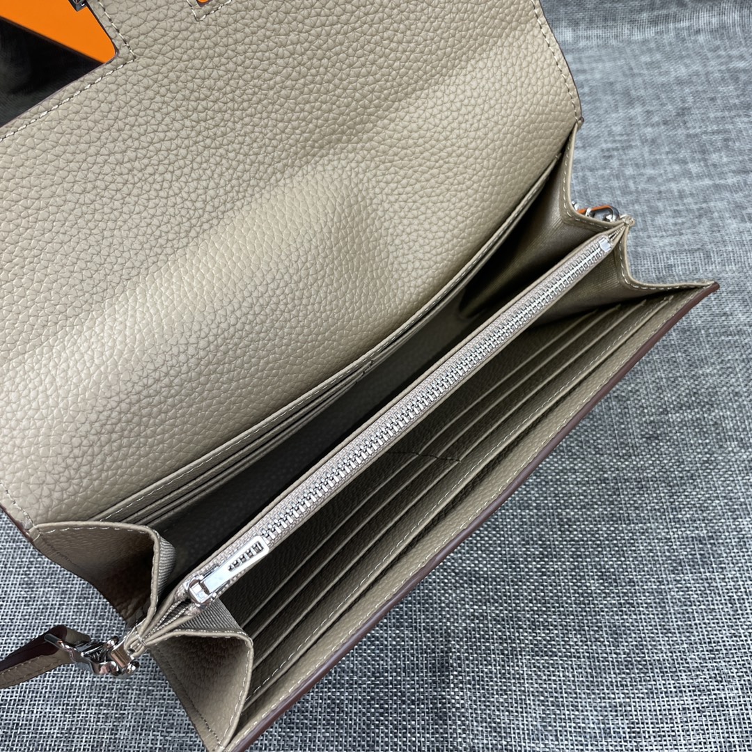 Hermes Constance P 爱马仕型号:9852银带togo皮 size:22*11cm 🇫🇷海外🇫🇷进口T Hermes Constance P 爱马仕型号:9852银带togo皮 size:22*11cm 🇫🇷海外🇫🇷进口T