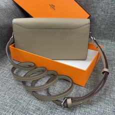 Hermes Constance P 爱马仕型号:9852银带togo皮 size:22*11cm 🇫🇷海外🇫🇷进口T Hermes Constance P 爱马仕型号:9852银带togo皮 size:22*11cm 🇫🇷海外🇫🇷进口T