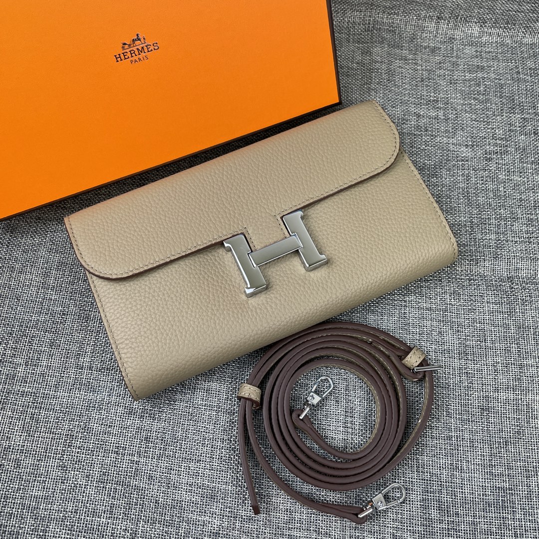 Hermes Constance P 爱马仕型号:9852银带togo皮 size:22*11cm 🇫🇷海外🇫🇷进口T Hermes Constance P 爱马仕型号:9852银带togo皮 size:22*11cm 🇫🇷海外🇫🇷进口T