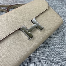 Hermes Constance P 爱马仕型号:9852银带togo皮 size:22*11cm 🇫🇷海外🇫🇷进口T Hermes Constance P 爱马仕型号:9852银带togo皮 size:22*11cm 🇫🇷海外🇫🇷进口T