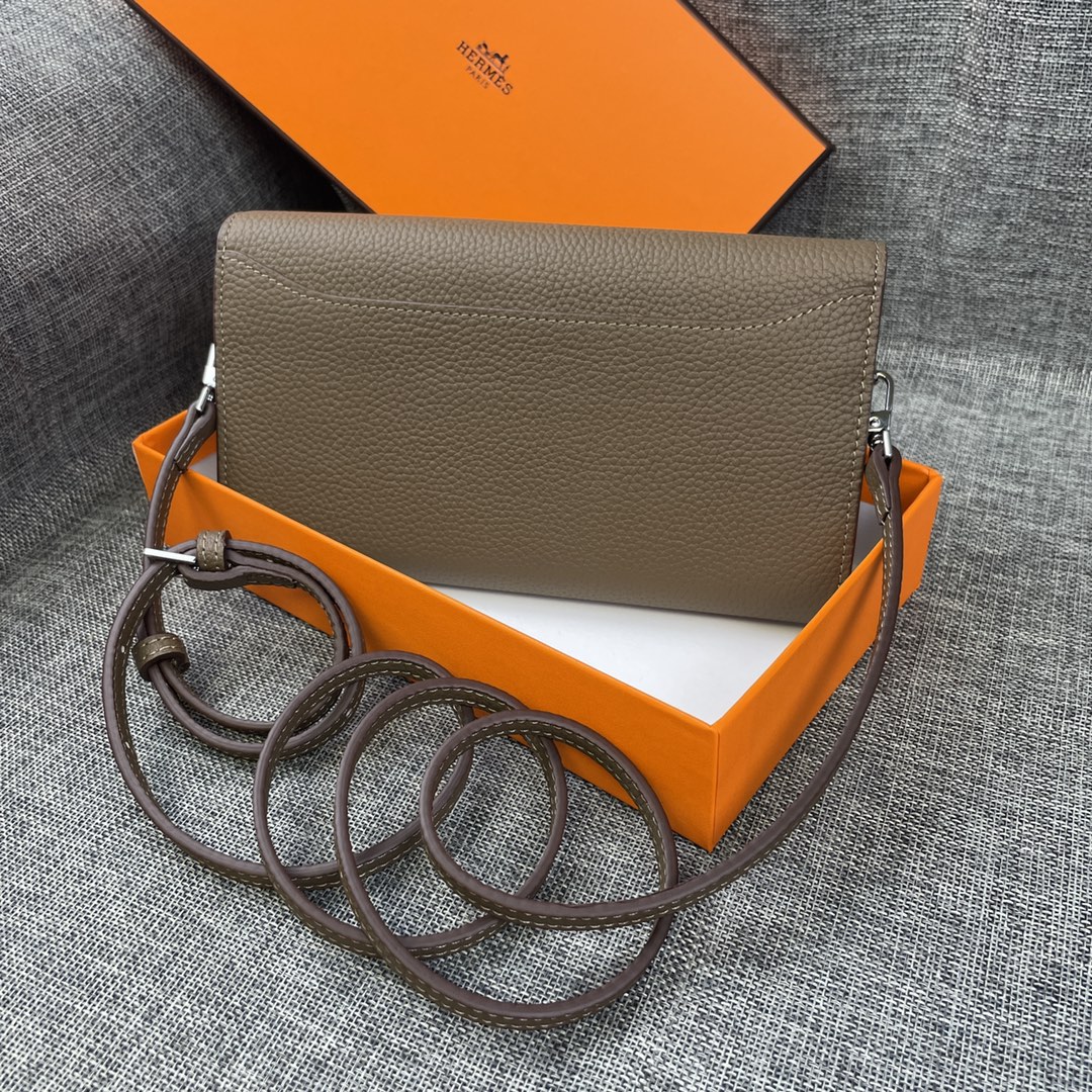 Hermes Constance P 爱马仕型号:9852银带togo皮 size:22*11cm 🇫🇷海外🇫🇷进口T Hermes Constance P 爱马仕型号:9852银带togo皮 size:22*11cm 🇫🇷海外🇫🇷进口T