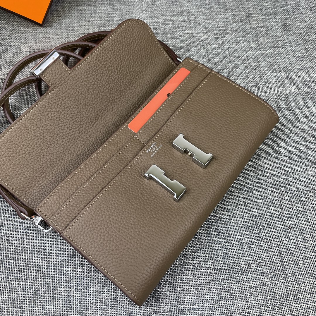 Hermes Constance P 爱马仕型号:9852银带togo皮 size:22*11cm 🇫🇷海外🇫🇷进口T Hermes Constance P 爱马仕型号:9852银带togo皮 size:22*11cm 🇫🇷海外🇫🇷进口T