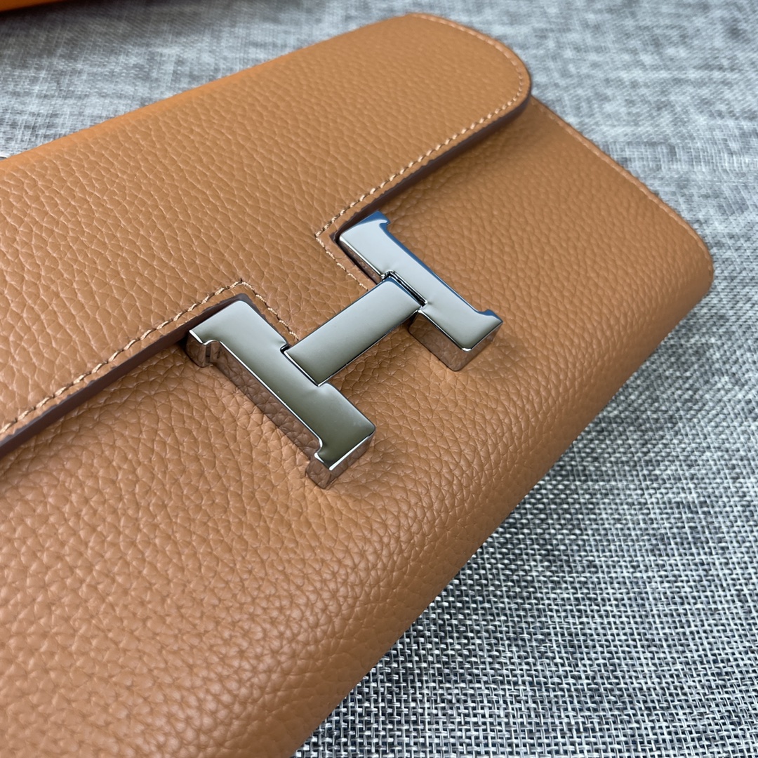 Hermes Constance P 爱马仕型号:9852togo皮银链 size:22*11cm 🇫🇷海外🇫🇷进口T Hermes Constance P 爱马仕型号:9852togo皮银链 size:22*11cm 🇫🇷海外🇫🇷进口T