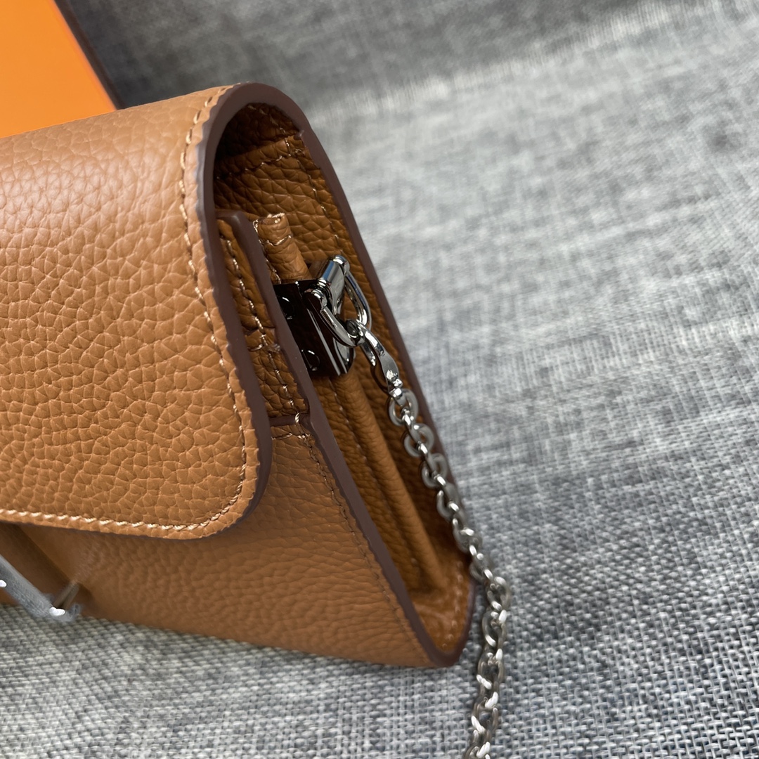 Hermes Constance P 爱马仕型号:9852togo皮银链 size:22*11cm 🇫🇷海外🇫🇷进口T Hermes Constance P 爱马仕型号:9852togo皮银链 size:22*11cm 🇫🇷海外🇫🇷进口T