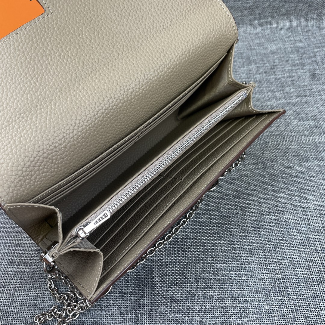 Hermes Constance P 爱马仕型号:9852togo皮银链 size:22*11cm 🇫🇷海外🇫🇷进口T Hermes Constance P 爱马仕型号:9852togo皮银链 size:22*11cm 🇫🇷海外🇫🇷进口T