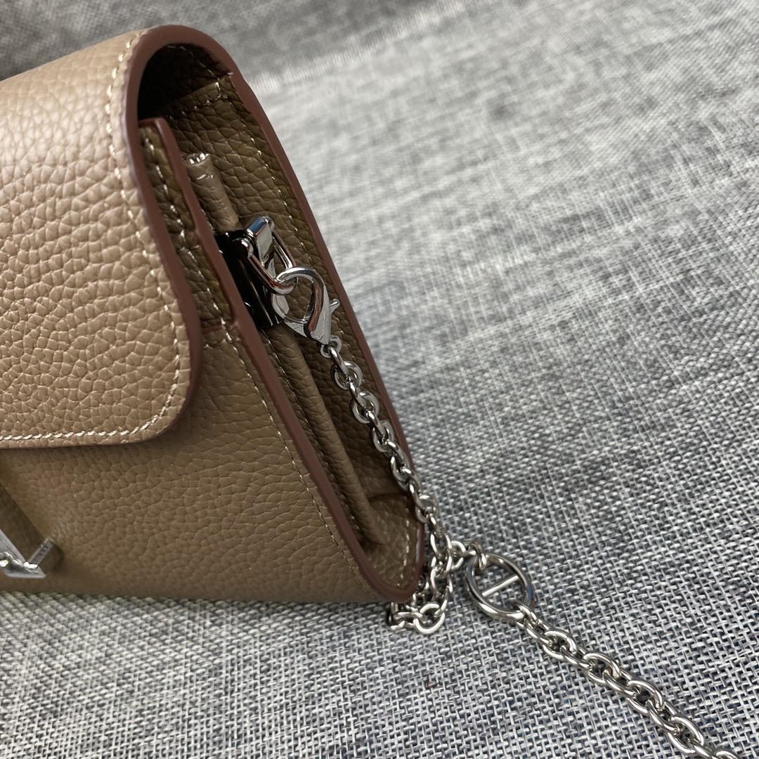 Hermes  Constance P 爱马仕型号:9852togo皮银链 size:22*11cm 🇫🇷海外🇫🇷进口T