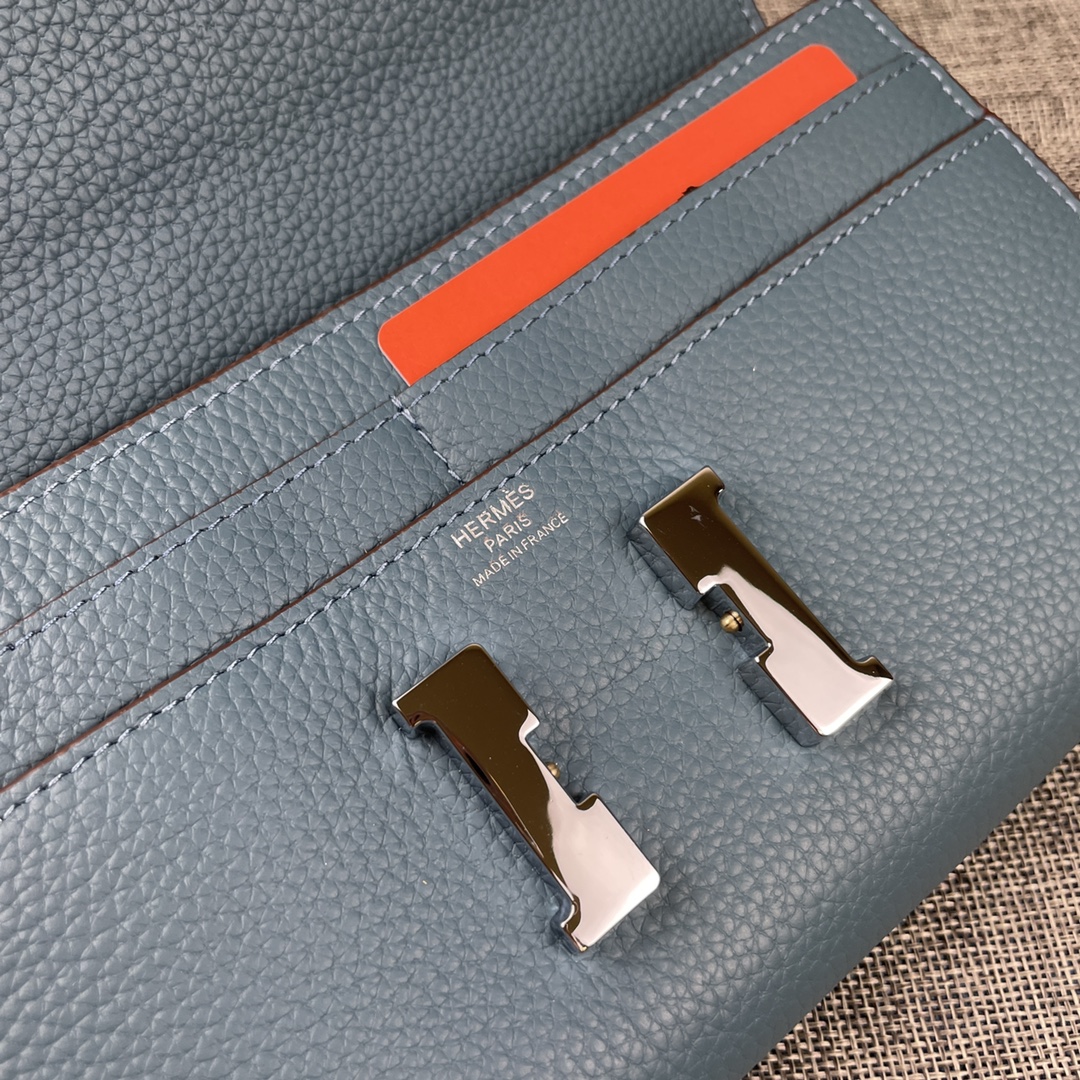 Hermes Constance P 爱马仕型号:9852togo皮银链 size:22*11cm 🇫🇷海外🇫🇷进口T Hermes Constance P 爱马仕型号:9852togo皮银链 size:22*11cm 🇫🇷海外🇫🇷进口T