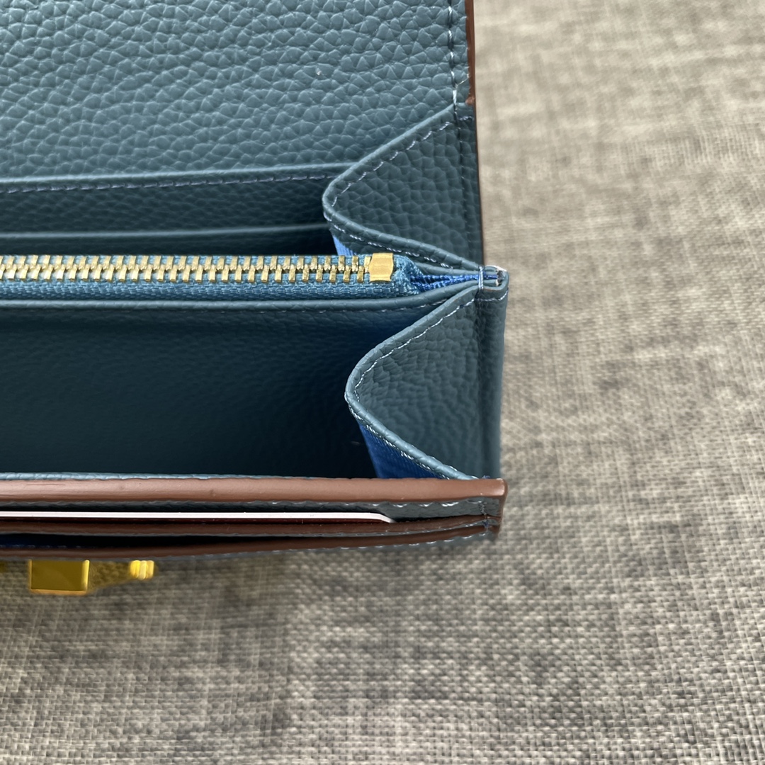 Hermes Constance P 爱马仕型号:539金扣togo皮 size:22*11cm 🇫🇷海外🇫🇷进口To Hermes Constance P 爱马仕型号:539金扣togo皮 size:22*11cm 🇫🇷海外🇫🇷进口To