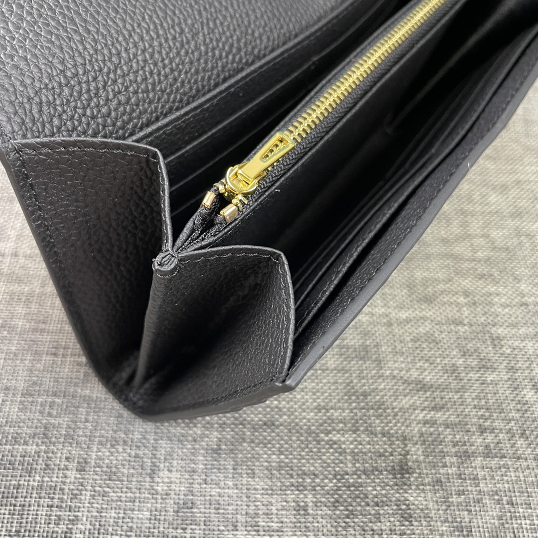 Hermes  Constance P 爱马仕型号:539金扣togo皮 size:22*11cm 🇫🇷海外🇫🇷进口To