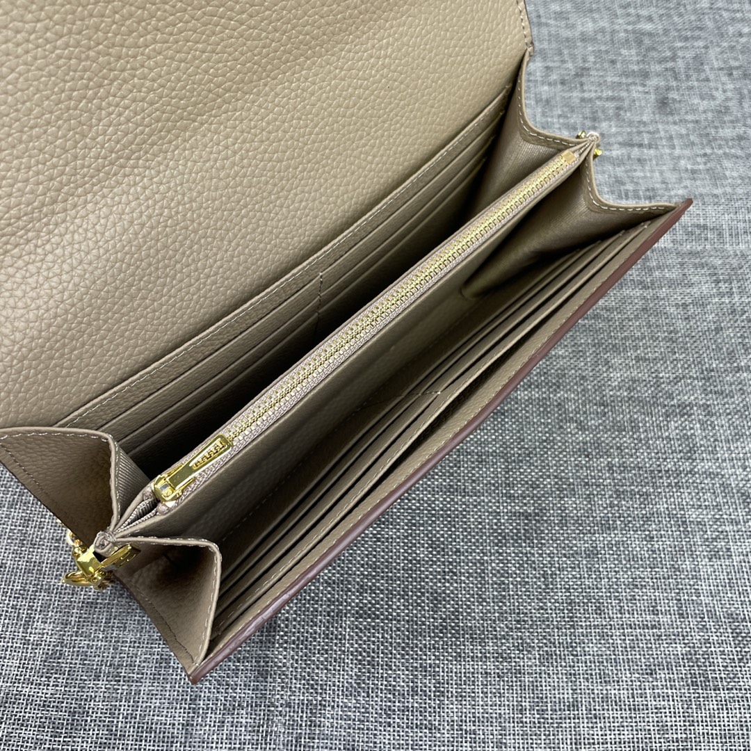 Hermes Constance P 爱马仕型号:9852金链togo皮 size:22*11cm 🇫🇷海外🇫🇷进口T Hermes Constance P 爱马仕型号:9852金链togo皮 size:22*11cm 🇫🇷海外🇫🇷进口T